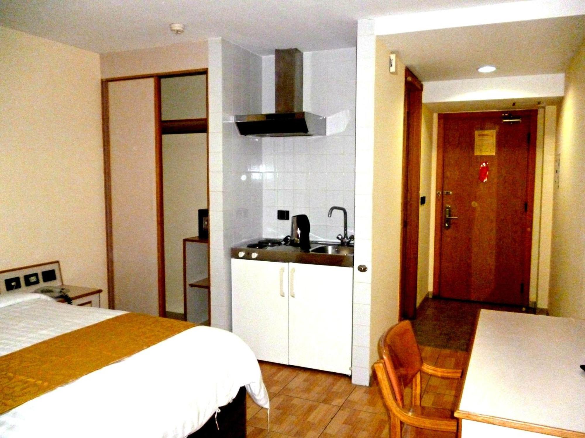 Mansour Plaza Hotel Apartments Dammam Room photo